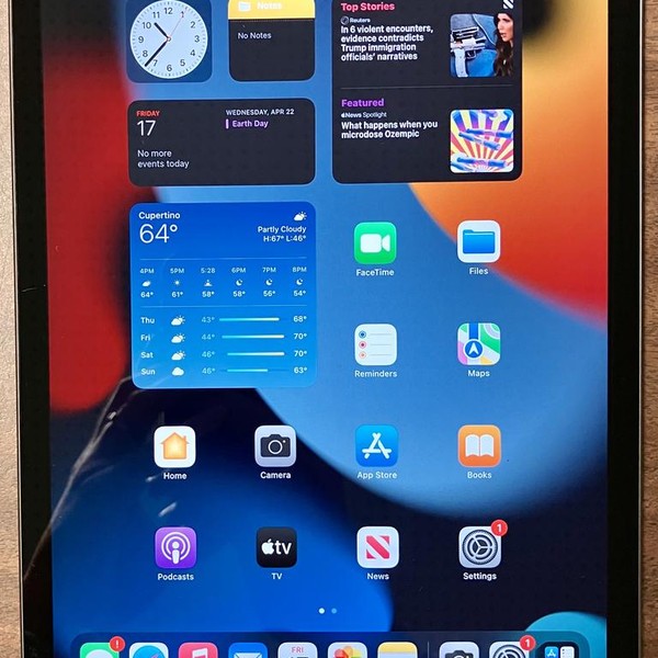 Apple iPad (8th Gen) - Verizon, 32 GB, Gray, A2428