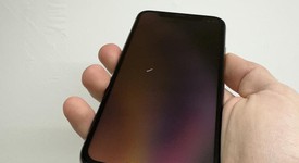 Good
													Apple iPhone Xs - AT&T, Gold, 64 GB, A1920, photo 3 of 8