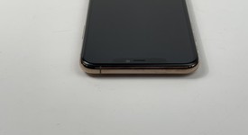 Good
													Apple iPhone 11 Pro Max - Unlocked, Gold, 64 GB, A2161, photo 5 of 7