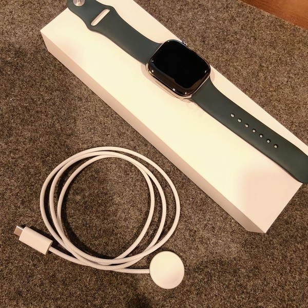 Apple Watch Series 10 46mm - Unlocked, Natural, A3003 - Cellular, Titanium