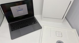 Good
													MacBook Air 2022 - 13" - Apple M2, Gray, 1 TB, 16 GB, photo 2 of 9