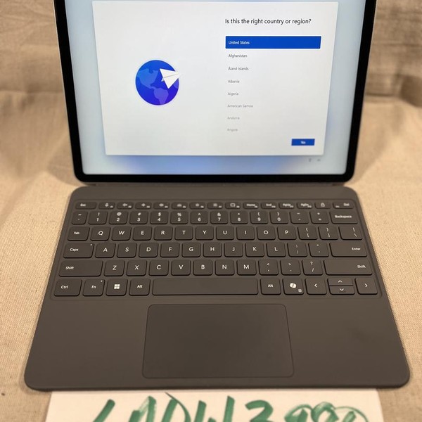 Microsoft Surface Pro 11 - 256 GB, Platinum, 16 GB, Snapdragon X Plus