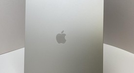 Fair
													Apple iPad Pro 12.9" 6th Gen 2022 - Wi-Fi, Silver, 256 GB, photo 3 of 6