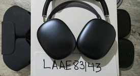 Used
													Apple AirPods Max USB-C - Midnight, photo 1 of 7