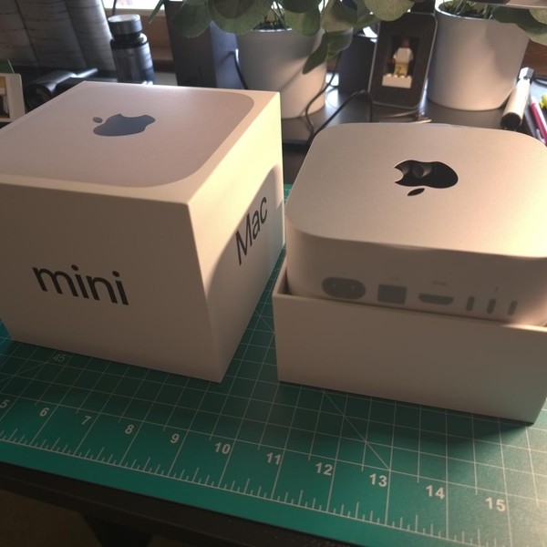 Mac Mini 2024 - 256 GB, 16 GB, Apple M4