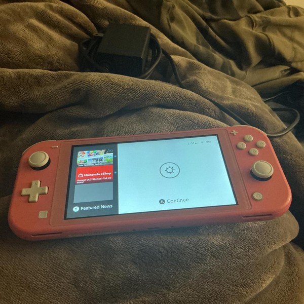 Nintendo Switch Lite - Coral