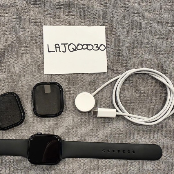 Apple Watch Series 11 46mm - Space Gray, A3333 - GPS, Aluminum