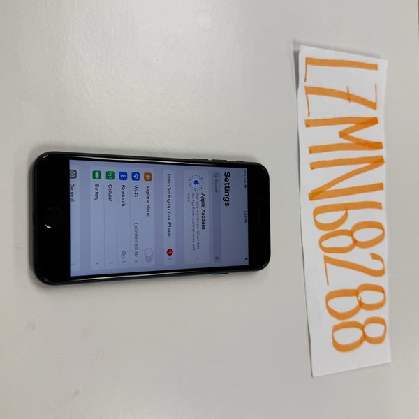 Apple iPhone SE 3rd Gen 2022 - Unlocked, 64 GB, Midnight, A2595