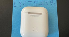 Used
													Apple AirPods 2nd Gen - Lightning Case, photo 3 of 5