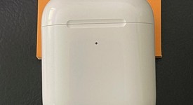 Used
													Apple AirPods 2nd Gen - Wireless Case, photo 2 of 5