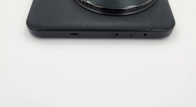 Mint
													OnePlus 13 - Unlocked, Black Eclipse, 256 GB, 12 GB, photo 4 of 7