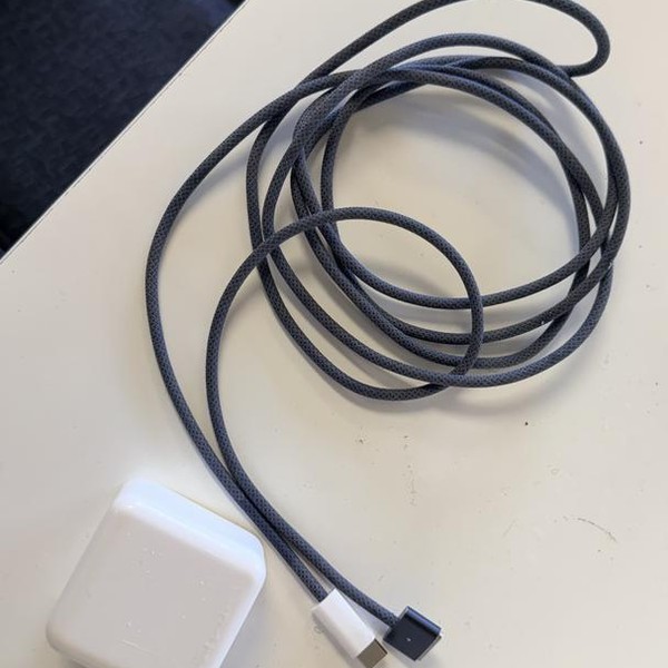 MacBook Air 2024 (M3) - 15 inch - 512 GB, Midnight, 16 GB, Apple M3, 10-core GPU