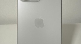 Good
													Apple iPhone 15 Pro Max - Unlocked, White, 256 GB, A2849, photo 2 of 8