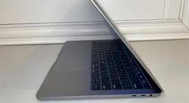 Good
													MacBook Pro 2019 - 13" - I7, Gray, 256 GB, 16 GB, photo 5 of 10