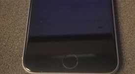 Good
													Apple iPhone 6S - Sprint, Grey, 64 GB, A1688, photo 3 of 7