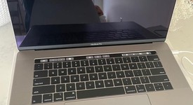 Mint
													MacBook Pro 2018 (With Touch Bar) - 15" - I7, Gray, 512 GB, 16 GB, photo 3 of 7
