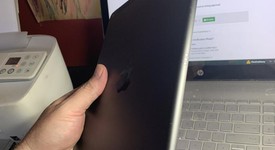 Mint
													Apple iPad 8th Gen - Unlocked, Gray, 128 GB, A2428, photo 4 of 5
