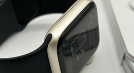 Mint
													Apple Watch SE 2nd Gen 40mm - Unlocked, Starlight, A2726 - Cellular, Aluminum, photo 3 of 3