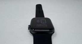 Good
													Apple Watch Series 4 40mm - Unlocked, Gray, A1975 - Cellular, Aluminum, photo 4 of 6