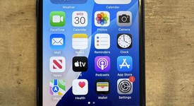 Fair
													Apple iPhone SE 3rd Gen 2022 - T-Mobile, Midnight, 64 GB, A2595, photo 1 of 11