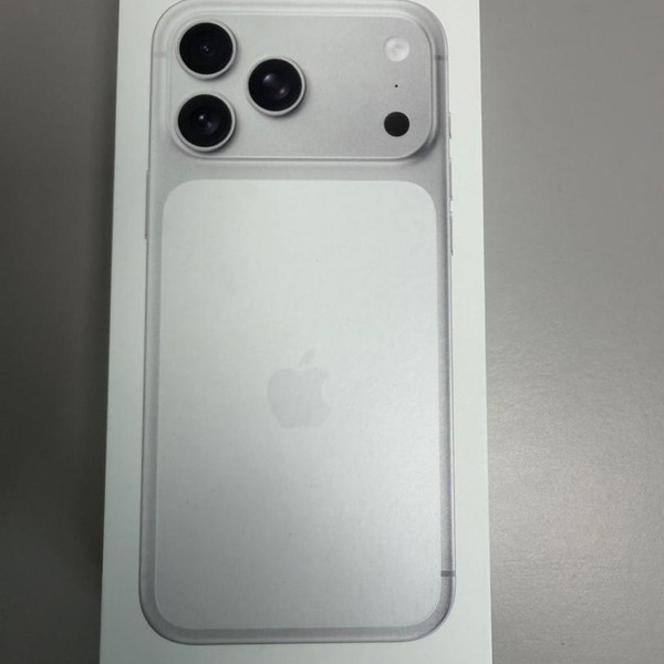 Apple iPhone 17 Pro Max - Unlocked, 1 TB, Silver, A3257