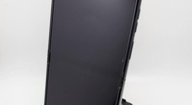 Fair
													Motorola Razr Ultra (2025) - Unlocked, PANTONE Scarab, 512 GB, 16 GB, photo 4 of 9