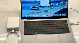 Good
													MacBook Pro 2021 - 14" - Apple M1 Pro 10-core, Silver, 512 GB, 32 GB, photo 1 of 10