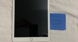Good
													Apple iPad Pro 9.7" - AT&T, Rose Gold, 128 GB, A1674, photo 2 of 11