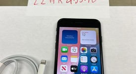 Mint
													Apple iPhone SE 3rd Gen 2022 - Unlocked, Midnight, 64 GB, A2595, photo 2 of 8