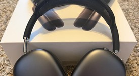 Used
													Apple AirPods Max - Gray, photo 1 of 5