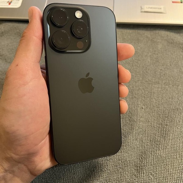 Apple iPhone 16 Pro - Unlocked, 512 GB, Black, A3083