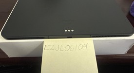 Mint
													Apple iPad Pro 13" (M4) 2024 - Unlocked, Black, 256 GB, 8 GB, A2926, Standard Glass, photo 4 of 8