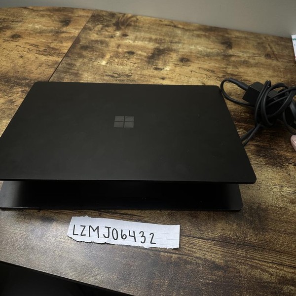 Microsoft Surface Laptop 5 - 512 GB, Black, 16 GB, Intel Core i7, 13.5 inch