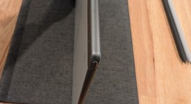 Mint
													reMarkable 2, photo 5 of 6