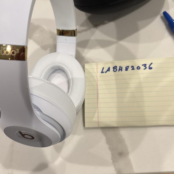 Beats Studio3 - White