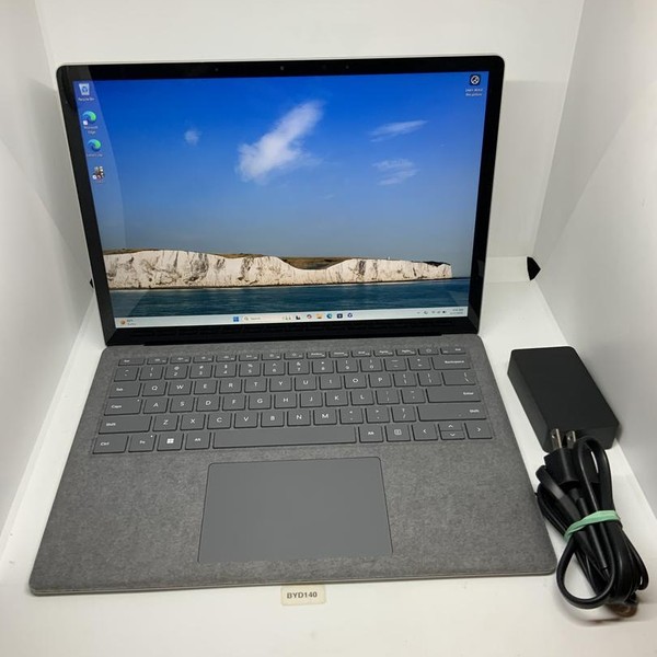 Microsoft Surface Laptop 5 - 256 GB, Platinum, 8 GB, Intel Core i5, 13.5 inch