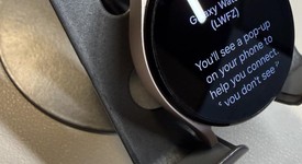 Good
													Samsung Galaxy Watch5 - Unlocked, Gold, 40mm, photo 3 of 6