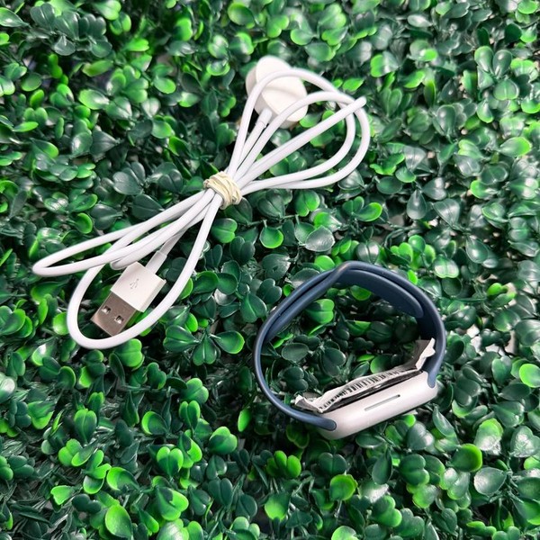 Apple Watch Series 9 41mm - Silver, A2978 - GPS, Aluminum