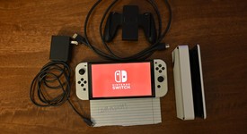 Mint
													Nintendo Switch - OLED - White, 64 GB, photo 1 of 10