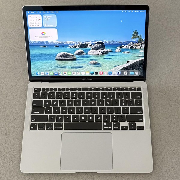 MacBook Air 2020 - 13 inch - 256 GB, Gray, 8 GB, Apple M1