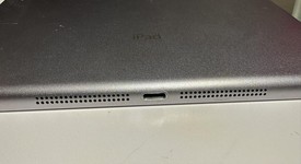 Mint
													Apple iPad Air - Wi-Fi, Gray, 32 GB, photo 4 of 6