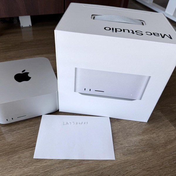 Mac Studio 2025 - 2 TB, 64 GB, Apple M4 Max 16-core