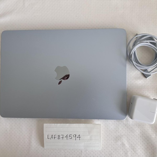 MacBook Air 2025 (M4) - 13 inch - 256 GB, Sky Blue, 16 GB, Apple M4