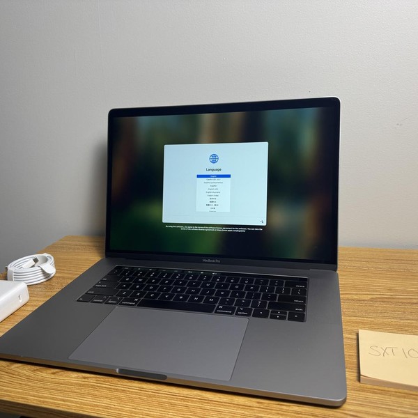 MacBook Pro 2018 (With Touch Bar) - 15 inch - I7, Gray, 512 GB, 16 GB