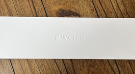 Good
													Apple Watch Series 7 41mm - Starlight, A2473 - GPS, Aluminum, photo 1 of 8