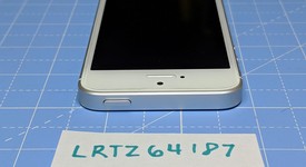 Mint
													Apple iPhone SE 1st Gen 2016 - Total by Verizon, Silver, 32 GB, A1662, photo 2 of 8