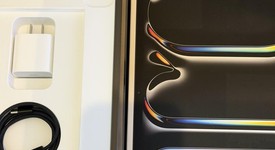 Mint
													Apple iPad Pro 11" (M4) 2024 - Unlocked, Black, 256 GB, 8 GB, A2837, Standard Glass, photo 2 of 10