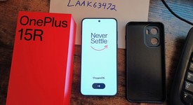 Mint
													OnePlus 15R - Charcoal Black, 256 GB, 12 GB, photo 2 of 7