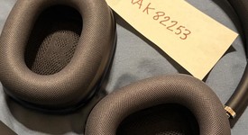 Used
													Apple AirPods Max USB-C - Midnight, photo 4 of 5