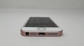 Mint
													Apple iPhone SE 1st Gen 2016 - Unlocked, Rose Gold, 64 GB, A1662, photo 3 of 7